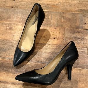 MICHAEL Michael Kors Dorthy Flex Pump